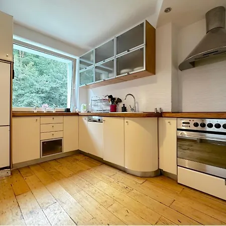 Elk - 5 Minutes To Molo & Seaside 民宿 索波特